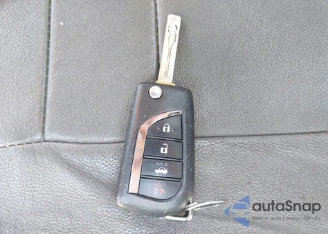 2020 Toyota Corolla Le z USA, uszkodzony, nr VIN 5YFEPRAE9LP130773